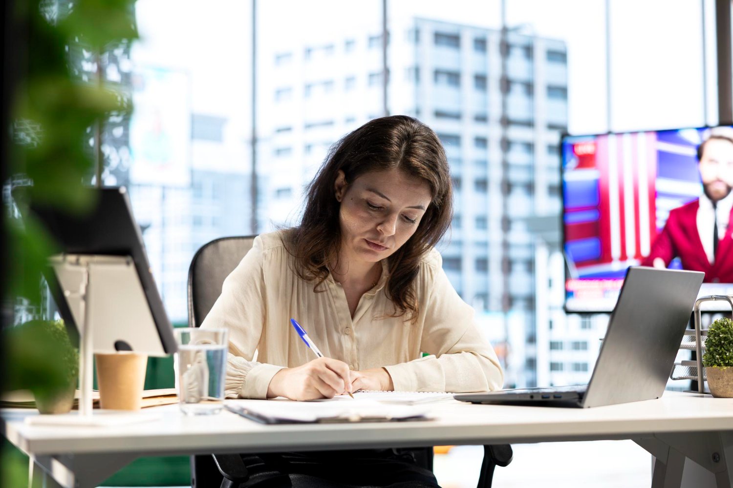 LLC Formation in Canada: A Strategic Entry Point for Global Founders